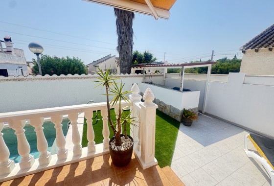 Herverkoop - Vrijstaande Villa -
San Miguel de Salinas - Eagles Nest