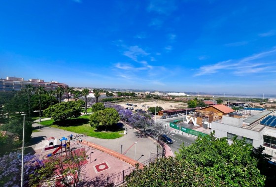 Sprzedaż - Apartament / Mieszkanie -
Torrevieja - Acequion