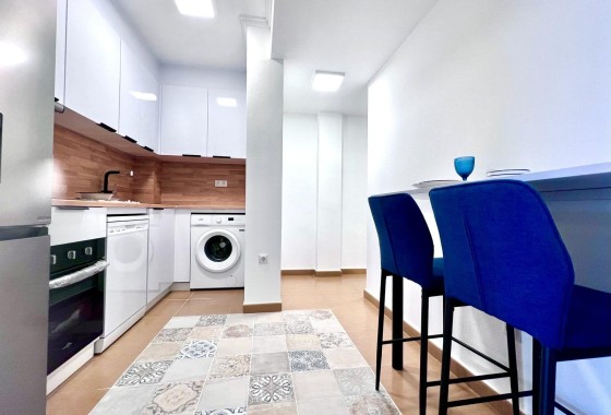 Sprzedaż - Apartament / Mieszkanie -
Torrevieja - Acequion