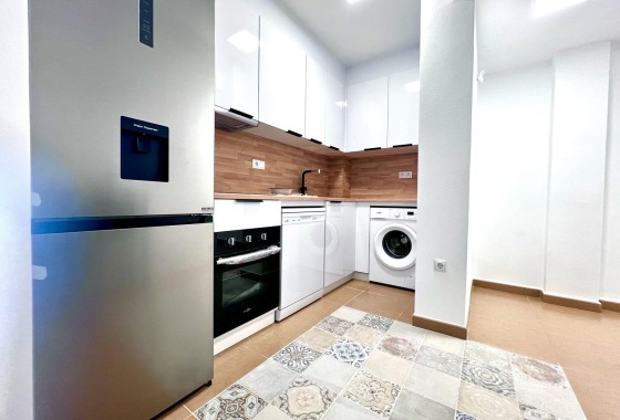 Sprzedaż - Apartament / Mieszkanie -
Torrevieja - Acequion