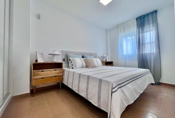 Sprzedaż - Apartament / Mieszkanie -
Torrevieja - Acequion