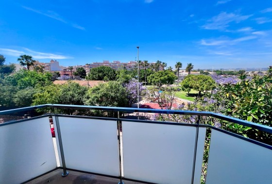Revente - Appartement -
Torrevieja - Acequion