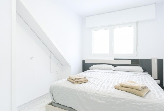 Revente - Maison de ville -
Torrevieja - Punta Prima