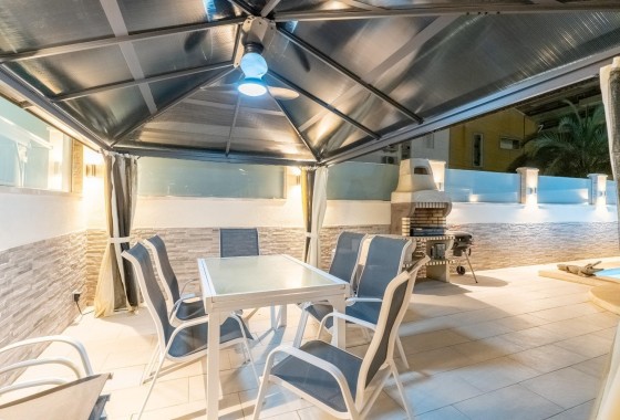 Revente - Maison de ville -
Torrevieja - Punta Prima