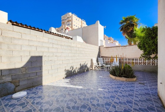 Sprzedaż - Dom miejski -
Torrevieja - Nueva Torrevieja