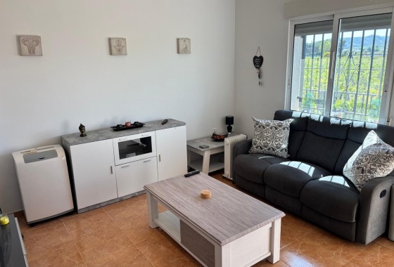 Resale - Wohnung / Apartment -
Benejúzar