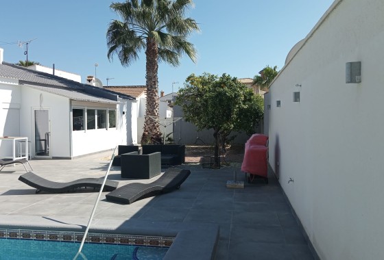Revente - Villa individuelle -
Lomas de Cabo Roig