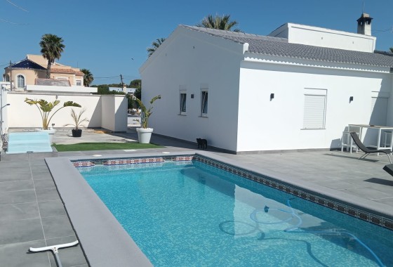 Revente - Villa individuelle -
Lomas de Cabo Roig