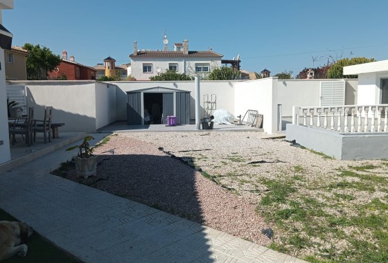 Revente - Villa individuelle -
Lomas de Cabo Roig