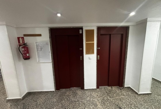 Wiederverkauf - Wohnung / Apartment -
Guardamar del Segura