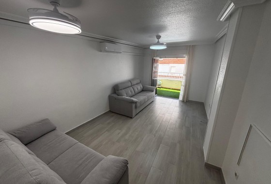 Wiederverkauf - Wohnung / Apartment -
Guardamar del Segura