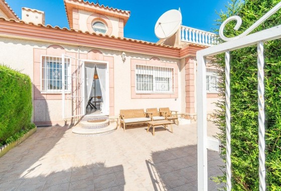Revente - Villa mitoyenne -
Orihuela Costa - Punta Prima