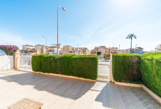 Revente - Villa mitoyenne -
Orihuela Costa - Punta Prima