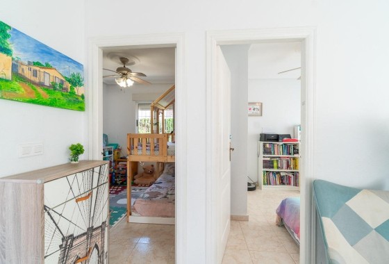 Revente - Villa mitoyenne -
Orihuela Costa - Punta Prima