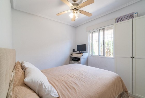 Revente - Villa mitoyenne -
Orihuela Costa - Punta Prima