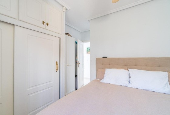 Revente - Villa mitoyenne -
Orihuela Costa - Punta Prima