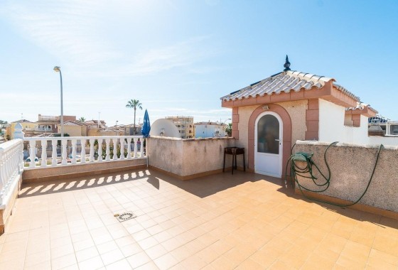 Revente - Villa mitoyenne -
Orihuela Costa - Punta Prima