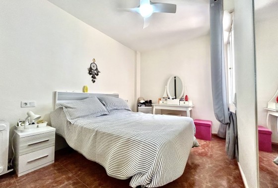 Sprzedaż - Apartament / Mieszkanie -
La Zenia - Costa Blanca