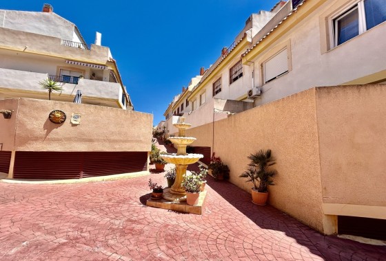 Sprzedaż - Apartament / Mieszkanie -
La Zenia - Costa Blanca