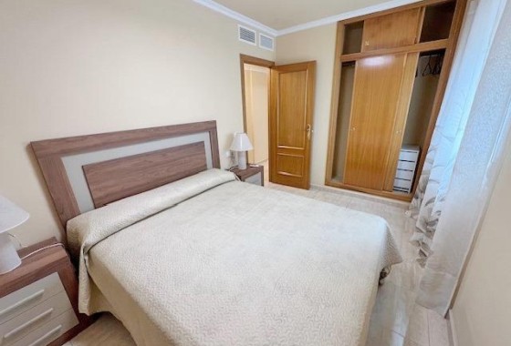 Sprzedaż - Apartament / Mieszkanie -
Guardamar del Segura - puerto deportivo