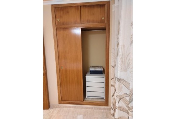 Sprzedaż - Apartament / Mieszkanie -
Guardamar del Segura - puerto deportivo