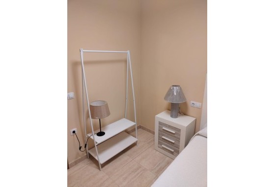 Sprzedaż - Apartament / Mieszkanie -
Guardamar del Segura - puerto deportivo