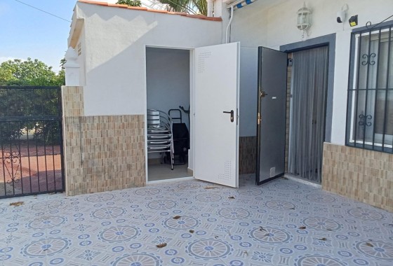 Revente - Appartement -
Torrevieja - Torretas