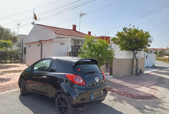 Revente - Appartement -
Torrevieja - Torretas