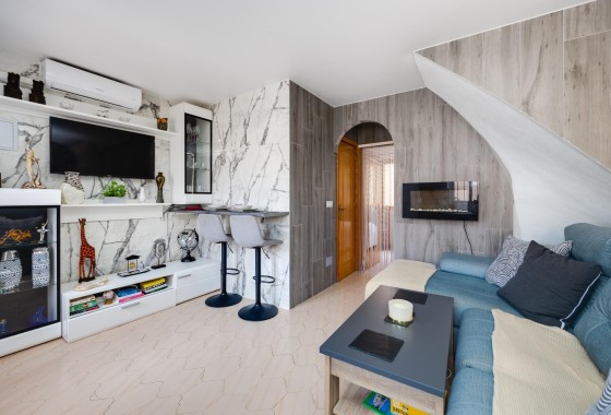 Resale - Wohnung / Apartment -
Torrevieja - La Siesta - El Salado - Torreta
