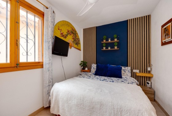 Resale - Wohnung / Apartment -
Torrevieja - La Siesta - El Salado - Torreta