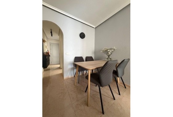 Revente - Appartement -
Torrevieja - Center