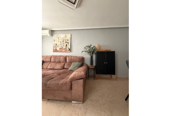 Revente - Appartement -
Torrevieja - Center