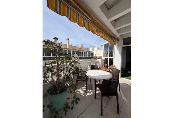 Sprzedaż - Apartament / Mieszkanie -
Torrevieja - Playa del Cura