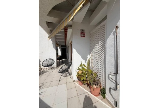 Sprzedaż - Apartament / Mieszkanie -
Torrevieja - Playa del Cura