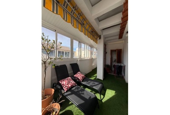 Sprzedaż - Apartament / Mieszkanie -
Torrevieja - Playa del Cura