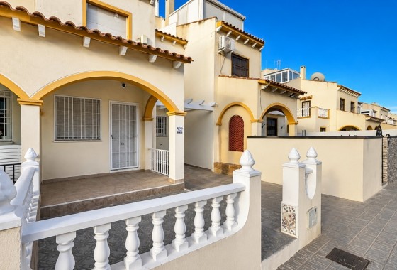 Herverkoop - Stadswoning -
Orihuela Costa - Los Almendros