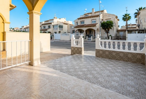 Herverkoop - Stadswoning -
Orihuela Costa - Los Almendros