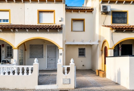 Herverkoop - Stadswoning -
Orihuela Costa - Los Almendros