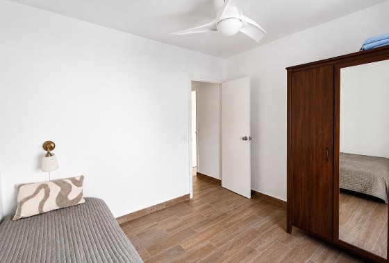 Resale - Wohnung / Apartment -
Torrevieja - Playa del Cura