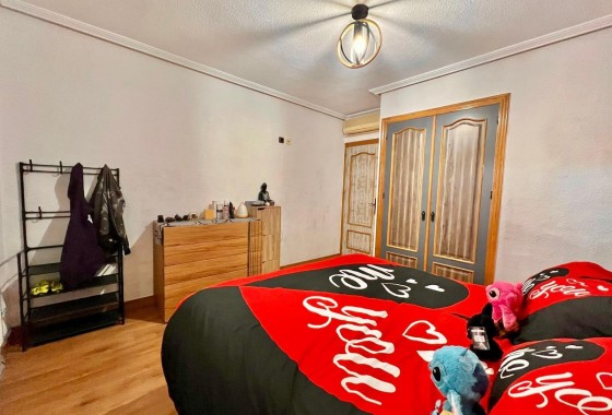 Herverkoop - Vrijstaande Villa -
Torrevieja - Los Balcones