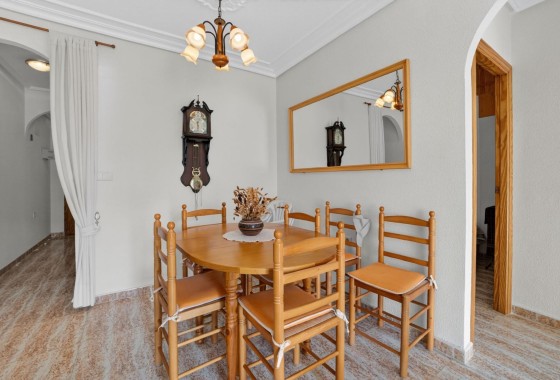 Venta - Apartamento / Piso -
Torrevieja - Playa de los Locos
