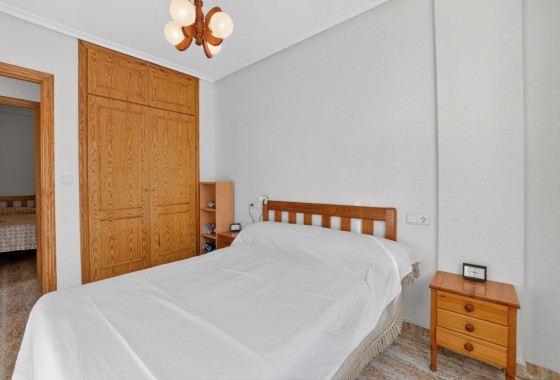 Venta - Apartamento / Piso -
Torrevieja - Playa de los Locos
