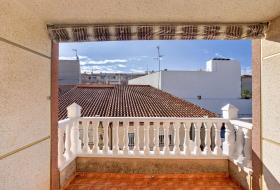 Venta - Apartamento / Piso -
Torrevieja - Playa de los Locos