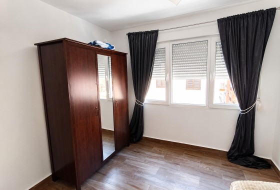 Herverkoop - Appartement / Flat -
Torrevieja - Playa del Cura