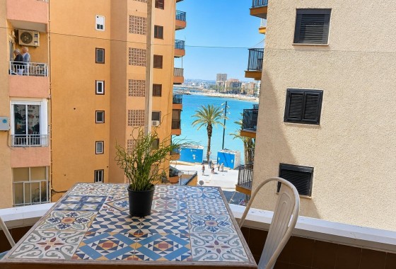 Herverkoop - Appartement / Flat -
Torrevieja - Playa del Cura