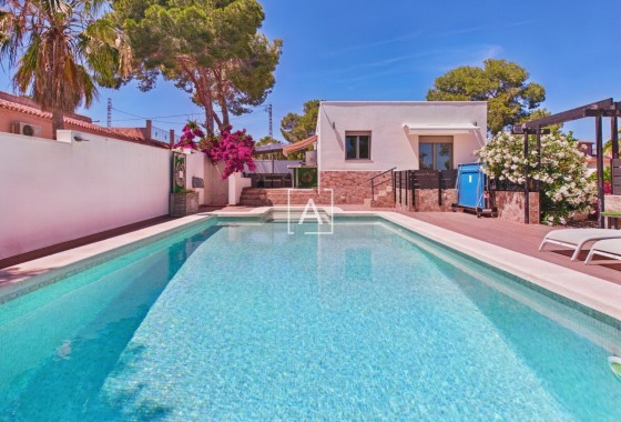 Resale - Detached Villa -
Pinar de Campoverde