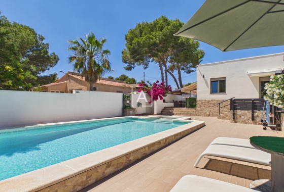 Resale - Detached Villa -
Pinar de Campoverde
