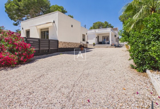 Resale - Detached Villa -
Pinar de Campoverde
