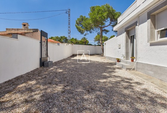 Resale - Detached Villa -
Pinar de Campoverde