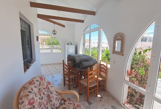 Wiederverkauf - Freistehende Villa -
San Miguel de Salinas - Inland